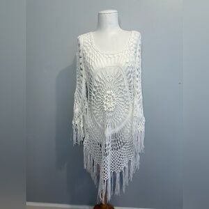 Crochet Women's Medium White Long Sleeve Scoop Neckline Swim Beach Boho EUC Pool